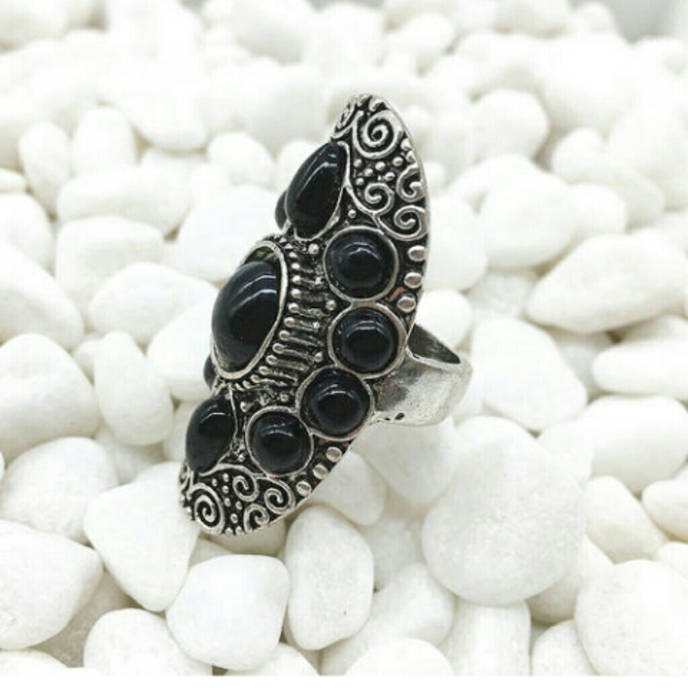 Black and Silver gypsy knuckle ring