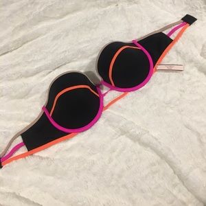 Victoria's Secret Flirt Bandeau 34DD. Brand new