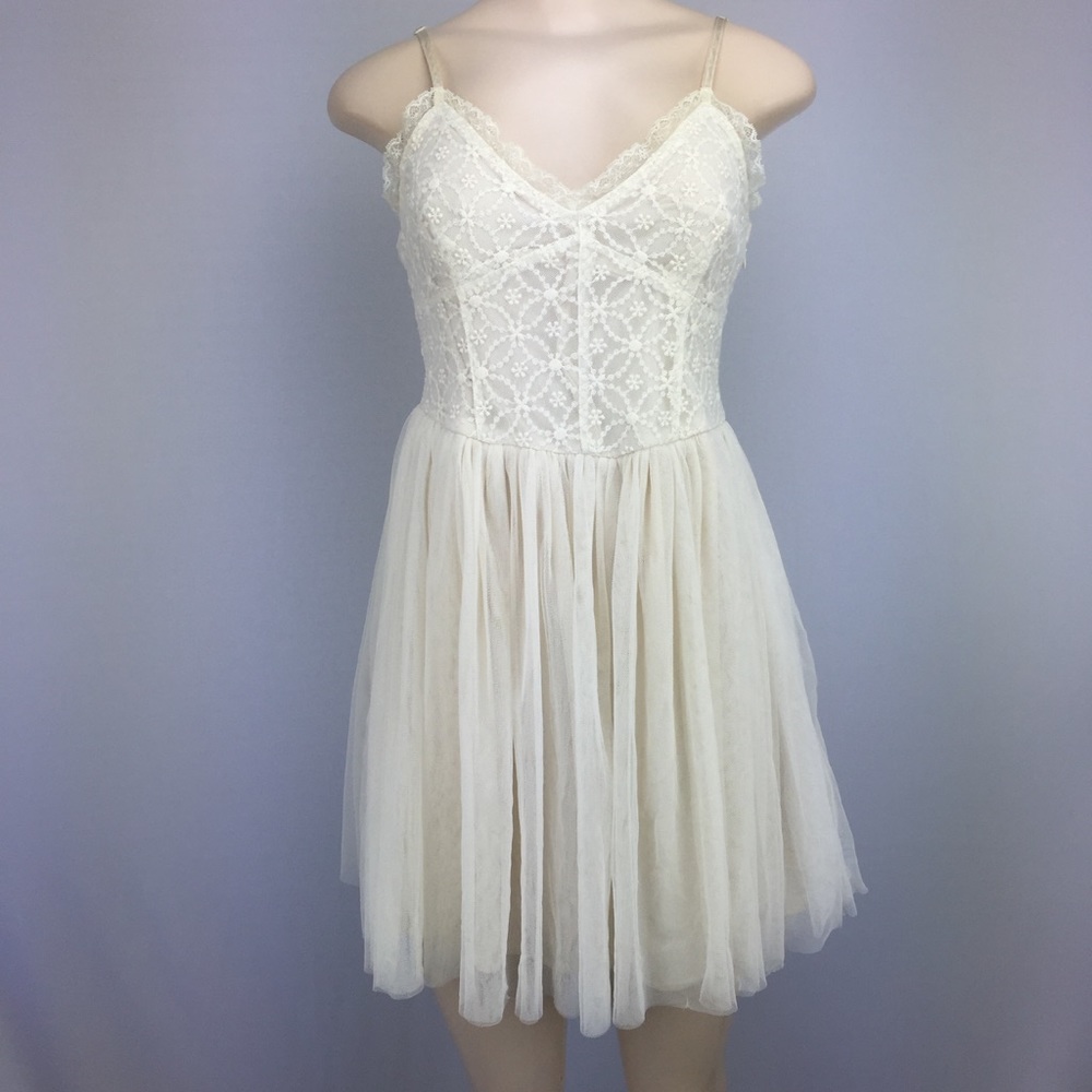 ⭐️Forever 21 Lace Dress