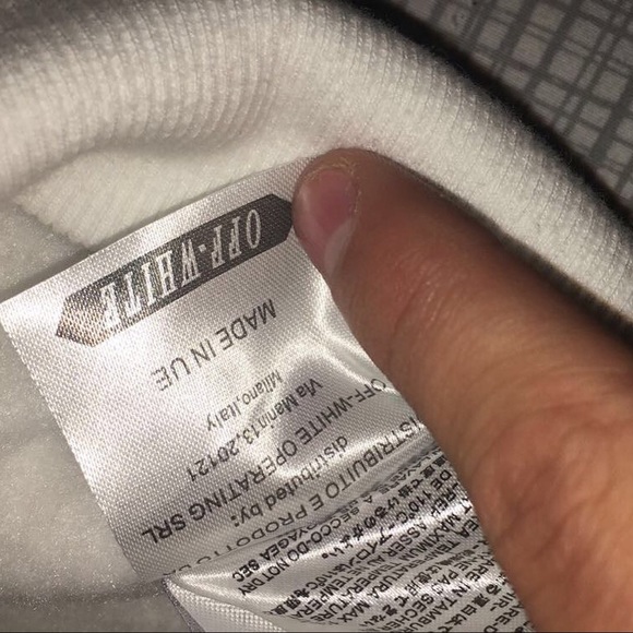 Off white hoodie size Large - Picture 3 of 5