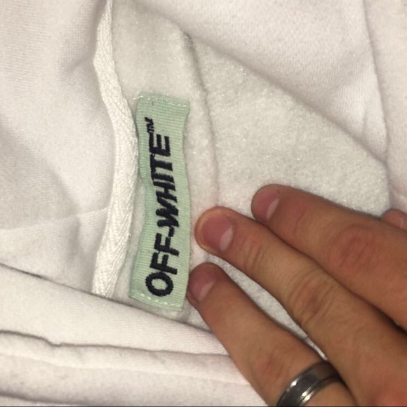 Off white hoodie size Large - Picture 5 of 5