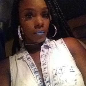 Meet your Posher, Janay