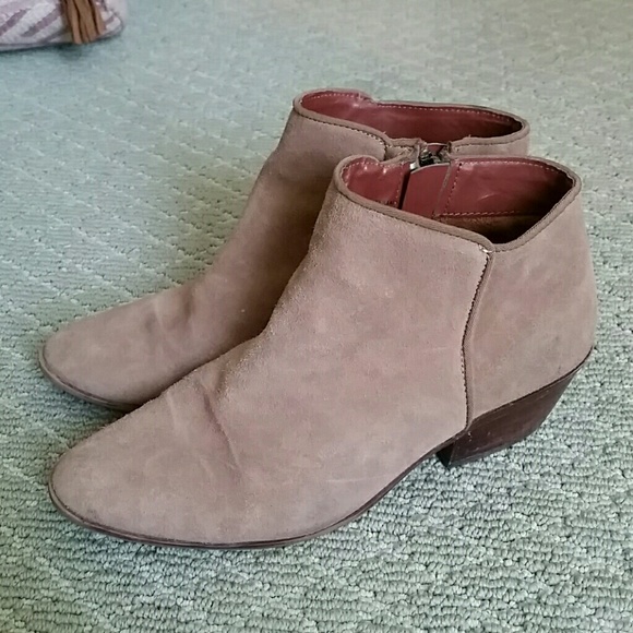 Apri Geronimo suede booties size 8 - Picture 1 of 1