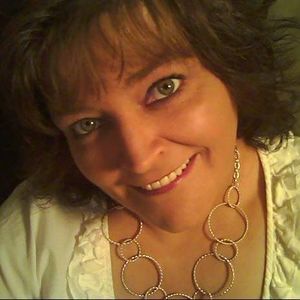 Meet your Posher, Robin