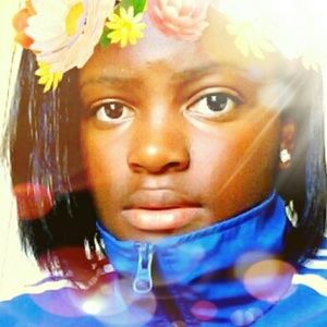 Meet your Posher, Lanay