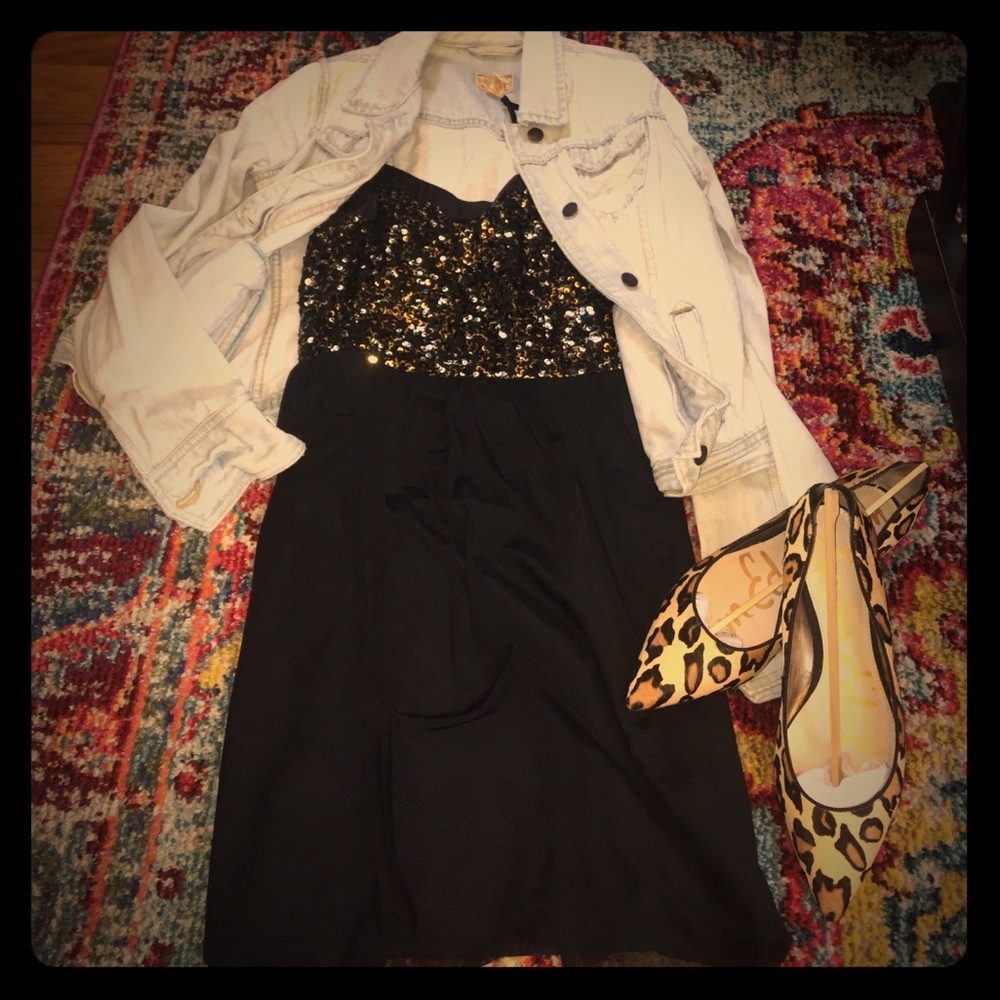 Cocktail dress! Perfect for holiday season