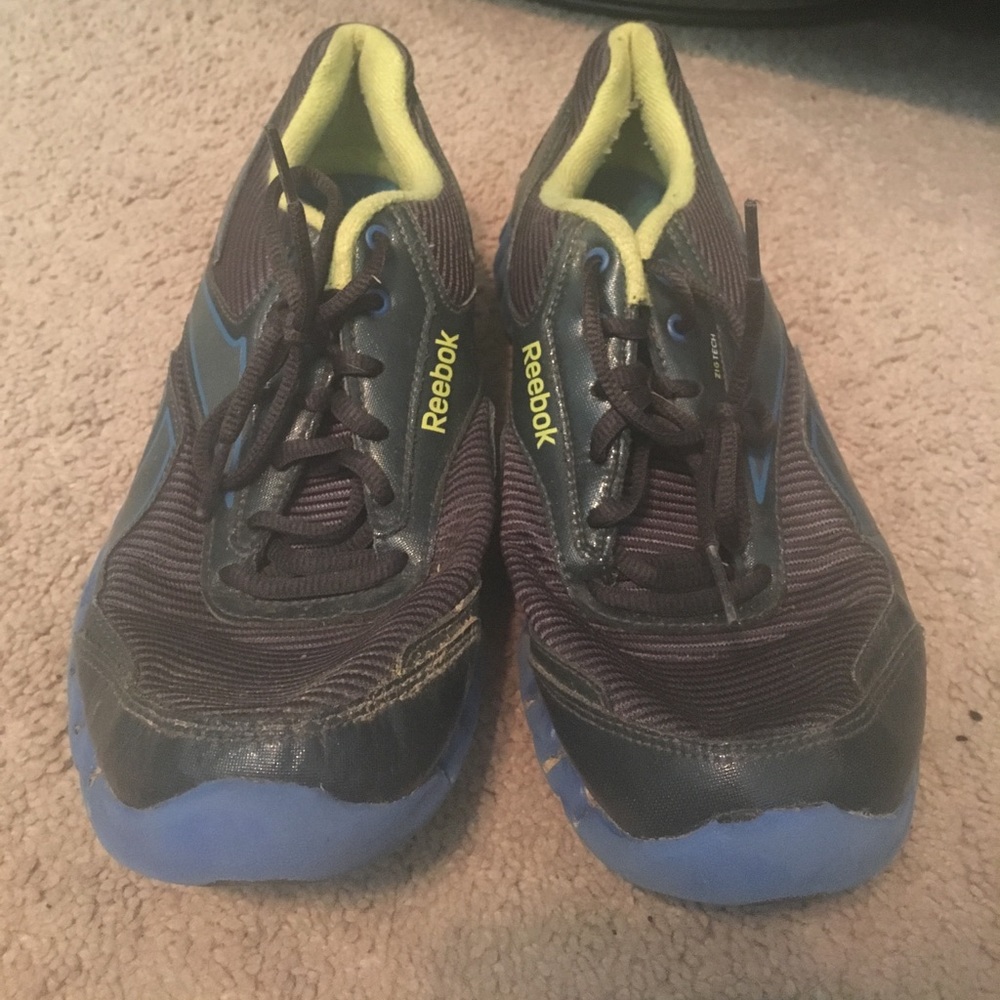 Reboot zigtech size 8 athletic shoes