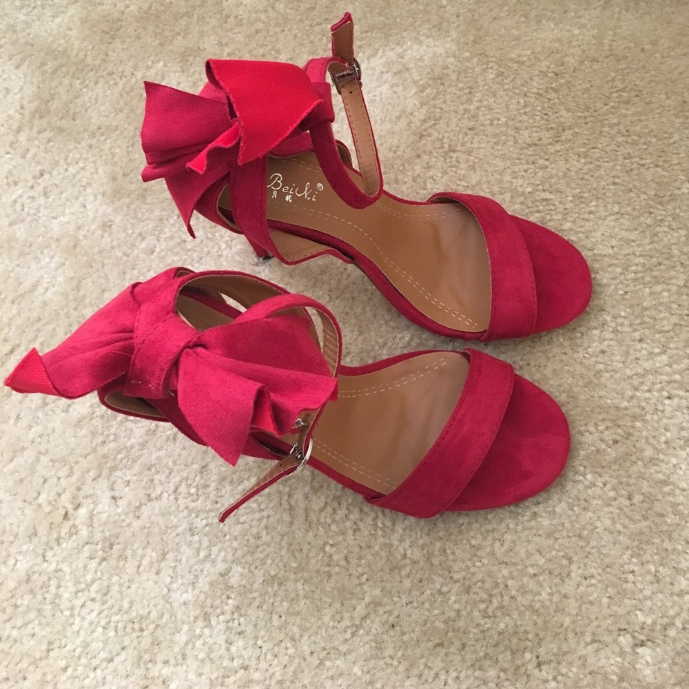 Ankle Strap Mini Flower Sandals-Red Size 8