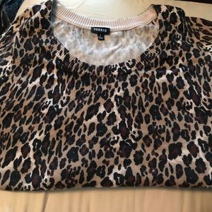 Torrid long sleeve sweater.
