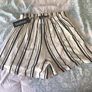 Striped flowy shorts