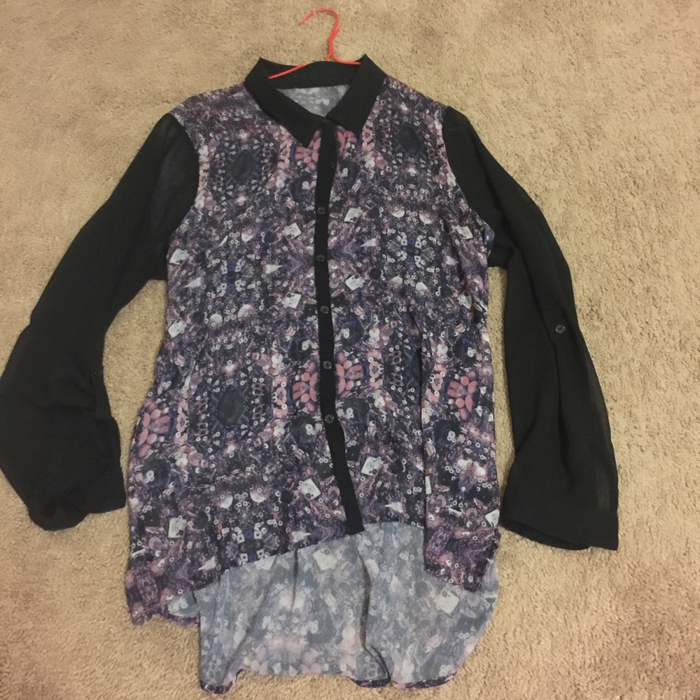 Patterned button Down Top - Picture 2 of 2