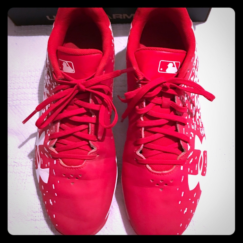 UNDER ARMOUR CLETES SIZE 6Y RED/WHITE - Picture 6 of 7