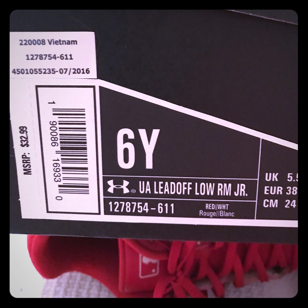 UNDER ARMOUR CLETES SIZE 6Y RED/WHITE - Picture 7 of 7