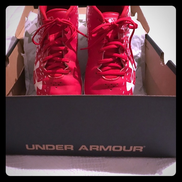 UNDER ARMOUR CLETES SIZE 6Y RED/WHITE - Picture 3 of 7