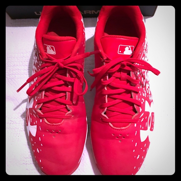 UNDER ARMOUR CLETES SIZE 6Y RED/WHITE - Picture 6 of 7