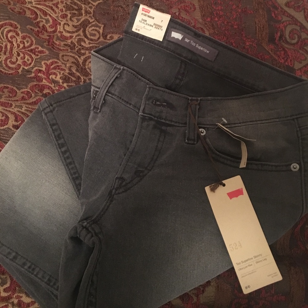 Levi's Jean , NWT