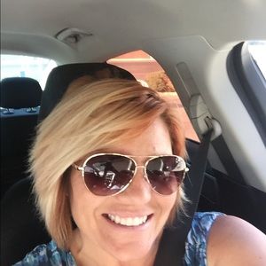 Meet your Posher, Dawn