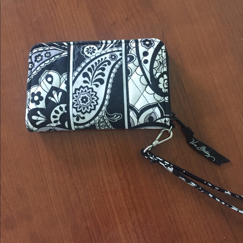 Gently uses Vera Bradley zip around wallet