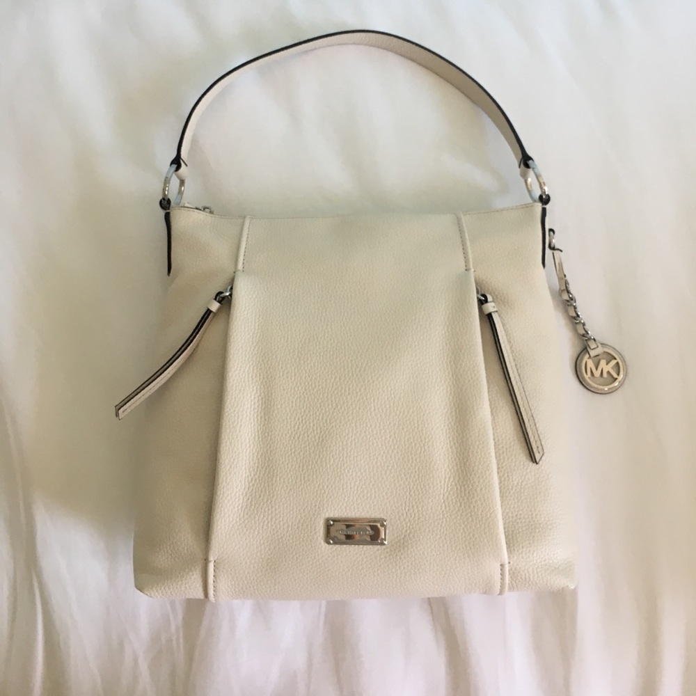 SOLD NWT Michael Kors Corinne Bag White Leather Slouchy Purse - Picture 2 of 7