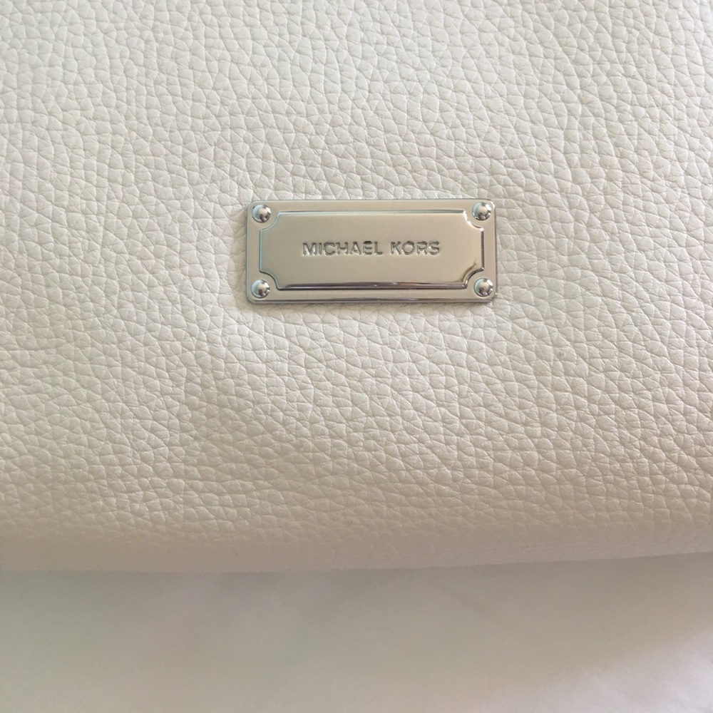 SOLD NWT Michael Kors Corinne Bag White Leather Slouchy Purse - Picture 5 of 7