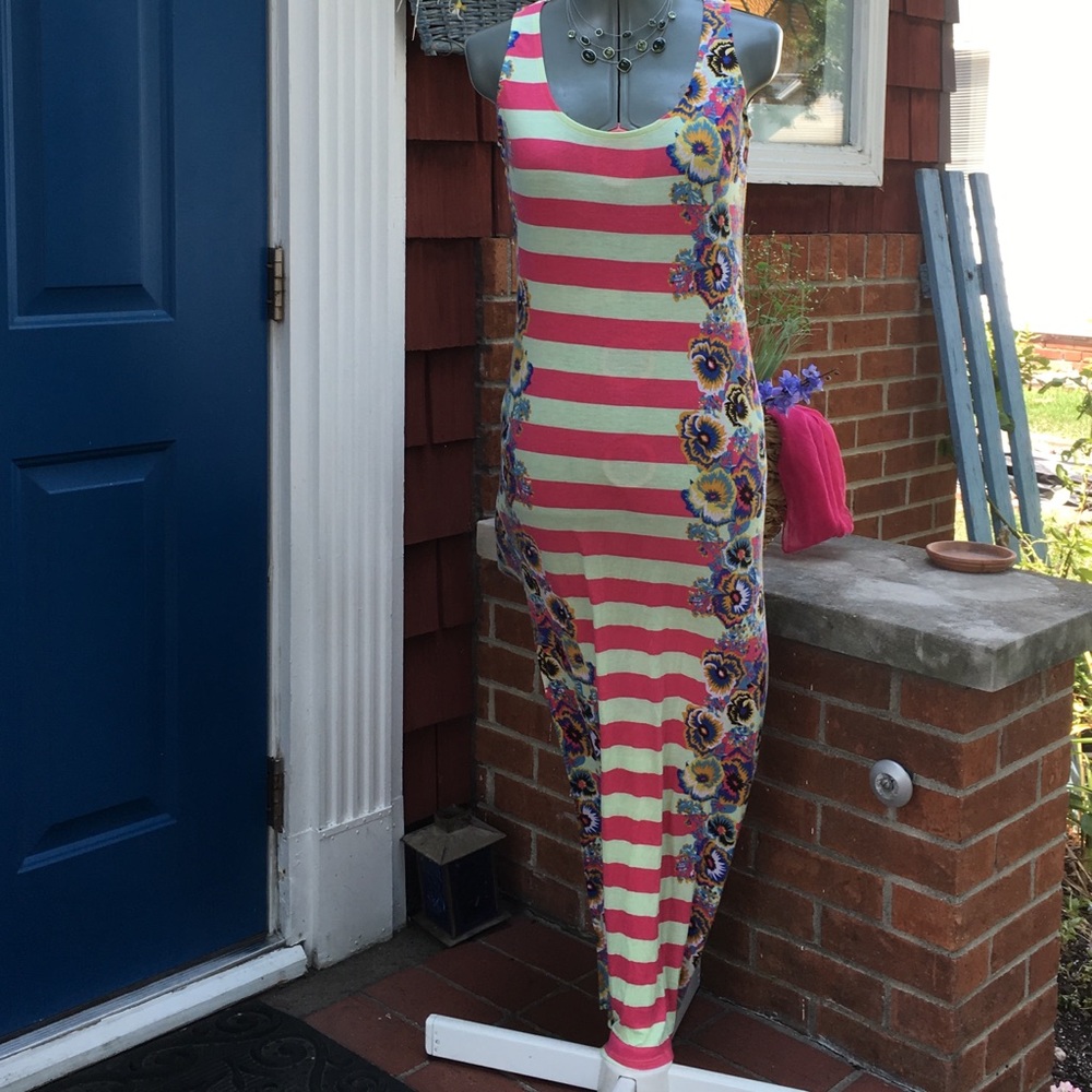 Show off that tan! Sun Dress by Solemo. Size L