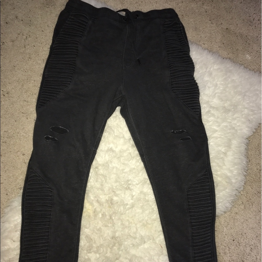 Men's grey joggers