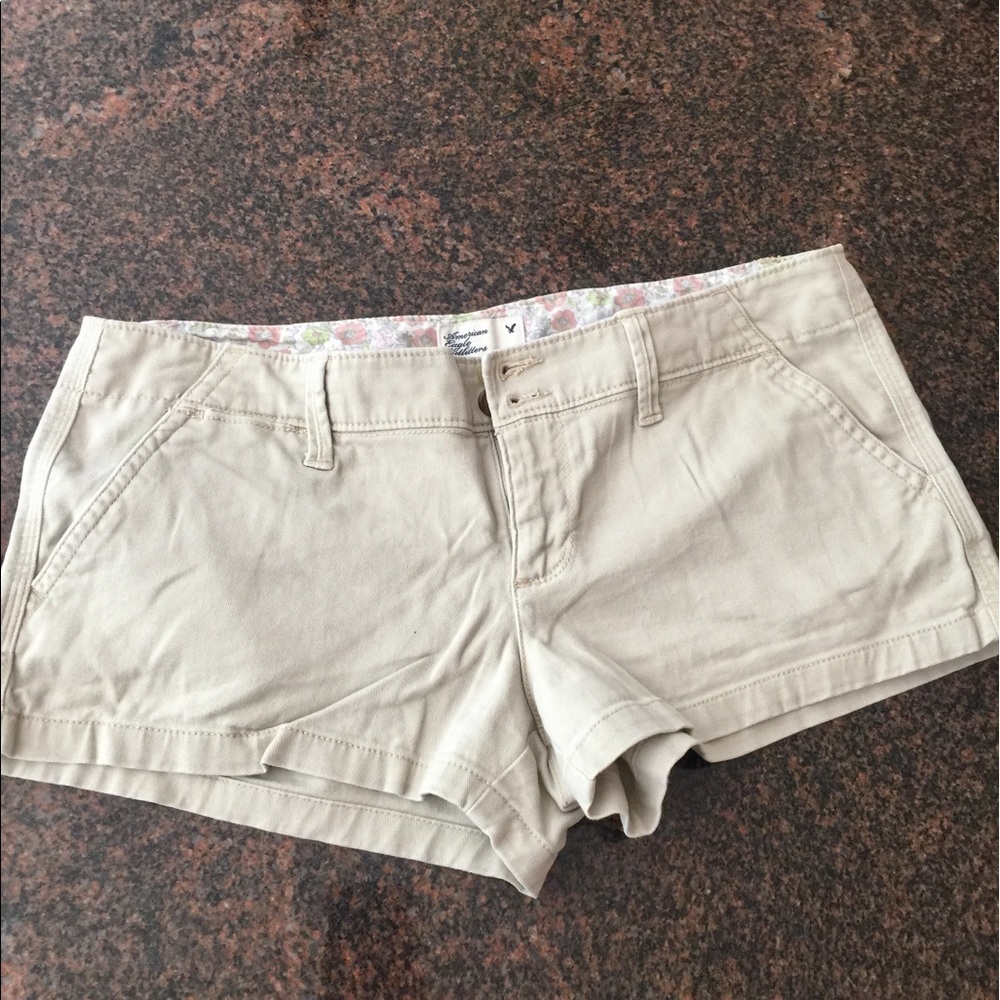 🍄Khaki Shorts🍄