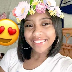 Meet your Posher, Amya