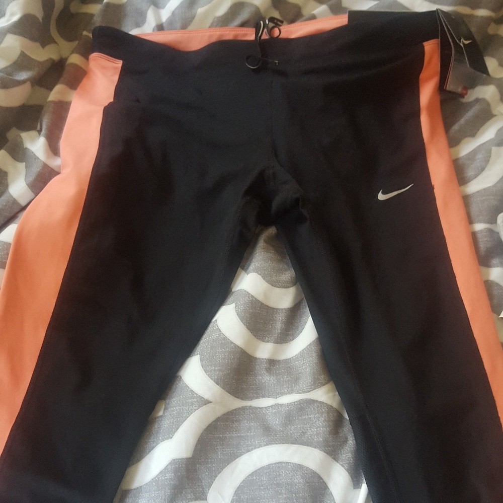 Nike work out capris