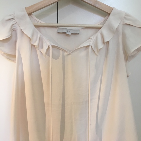 Delicate blouse - Picture 2 of 3