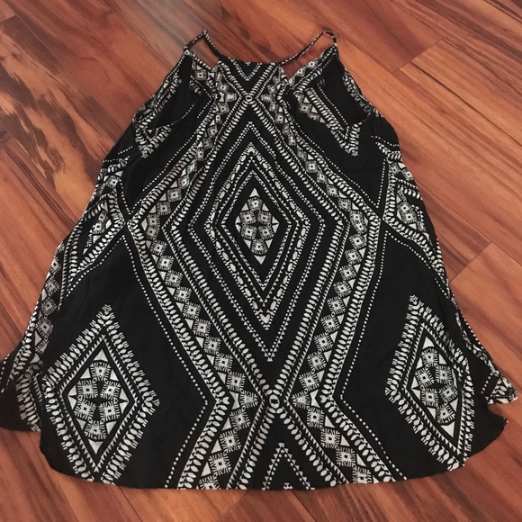 Patterned Top/Tank - Picture 3 of 4