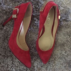 Red Aldo Pumps 👠