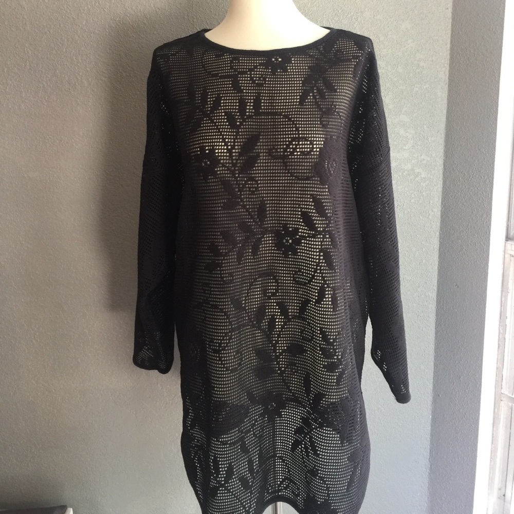 Slim Allure black top sz 2x-3x