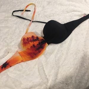 Victoria's Secret Bandeau Bikini Top. Size 36D