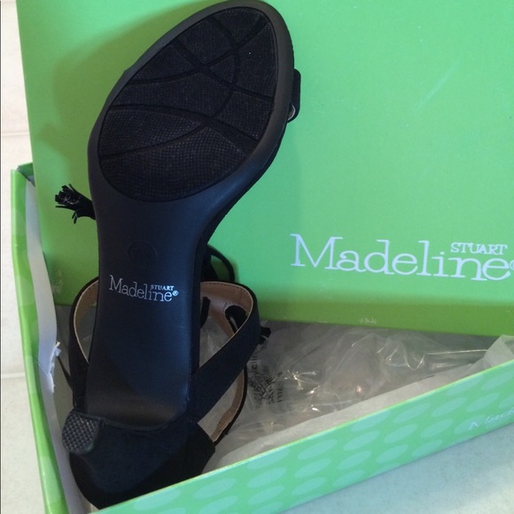 ✨HOST PICK black shoe Madeline heels shoes 7 NWT - Picture 3 of 8