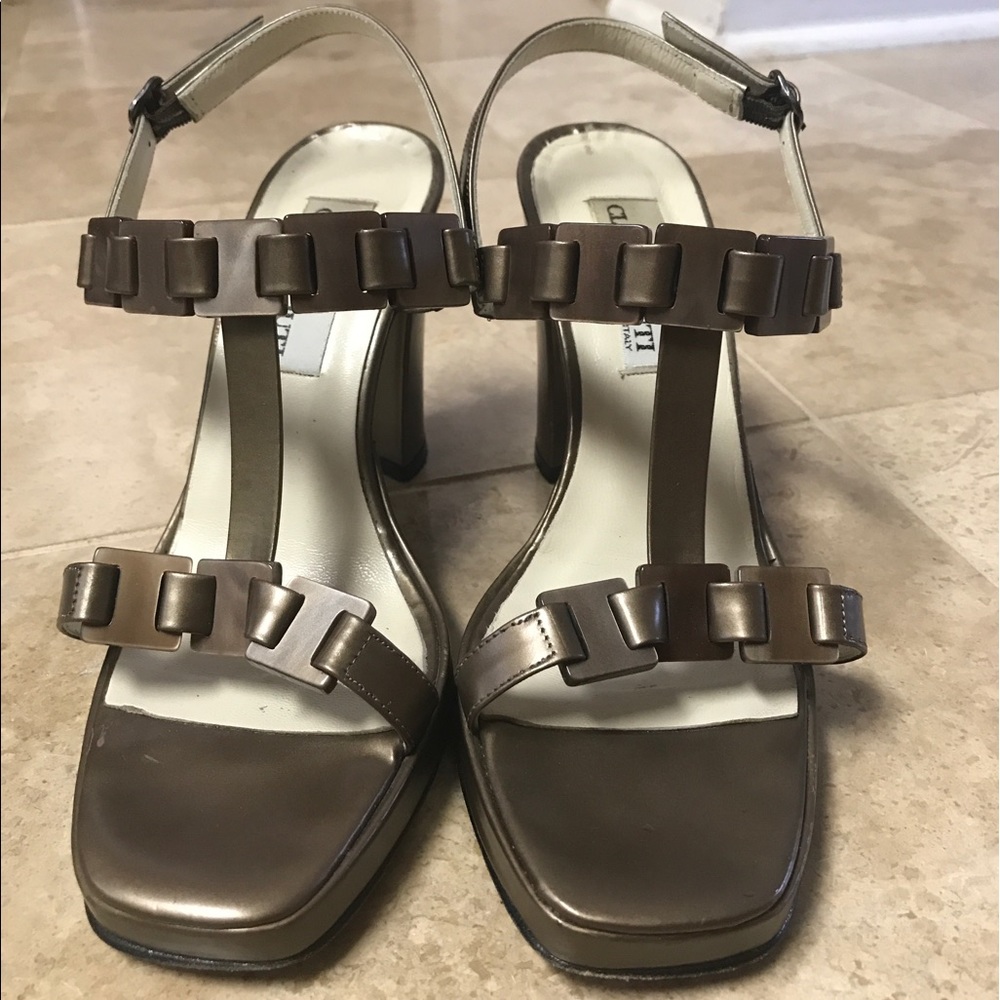 Claudia Ciuti Made In Italy Unique Heel, Size 8.5