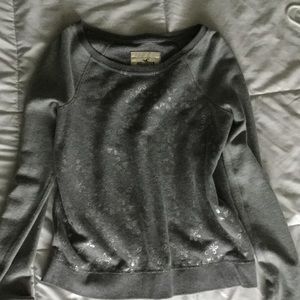 Gray hollister sweater
