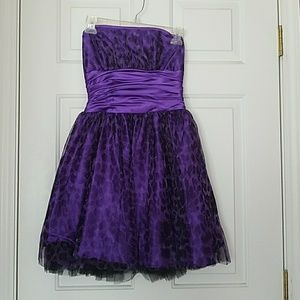 Strapless homecoming/prom dress