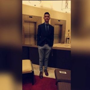 Meet your Posher, Eleazar