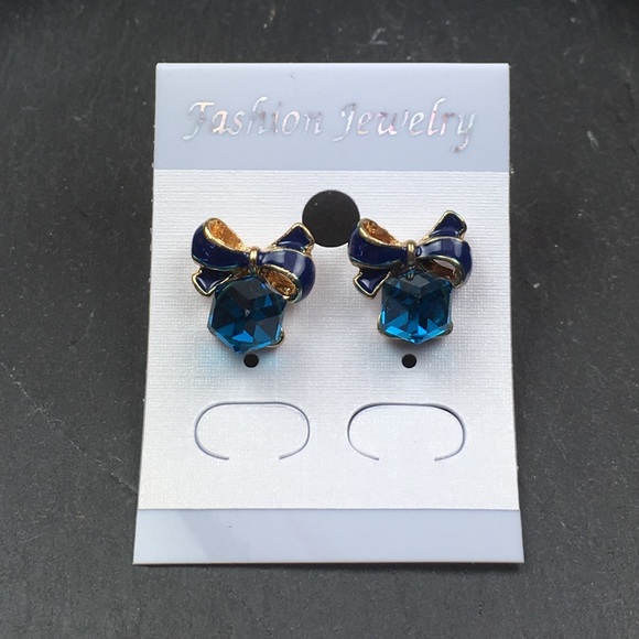 1-HOUR SALE Blue Ribbon Crystal Earrings - Picture 7 of 8