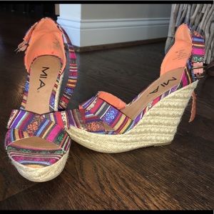 MIA espadrille heel with pattern