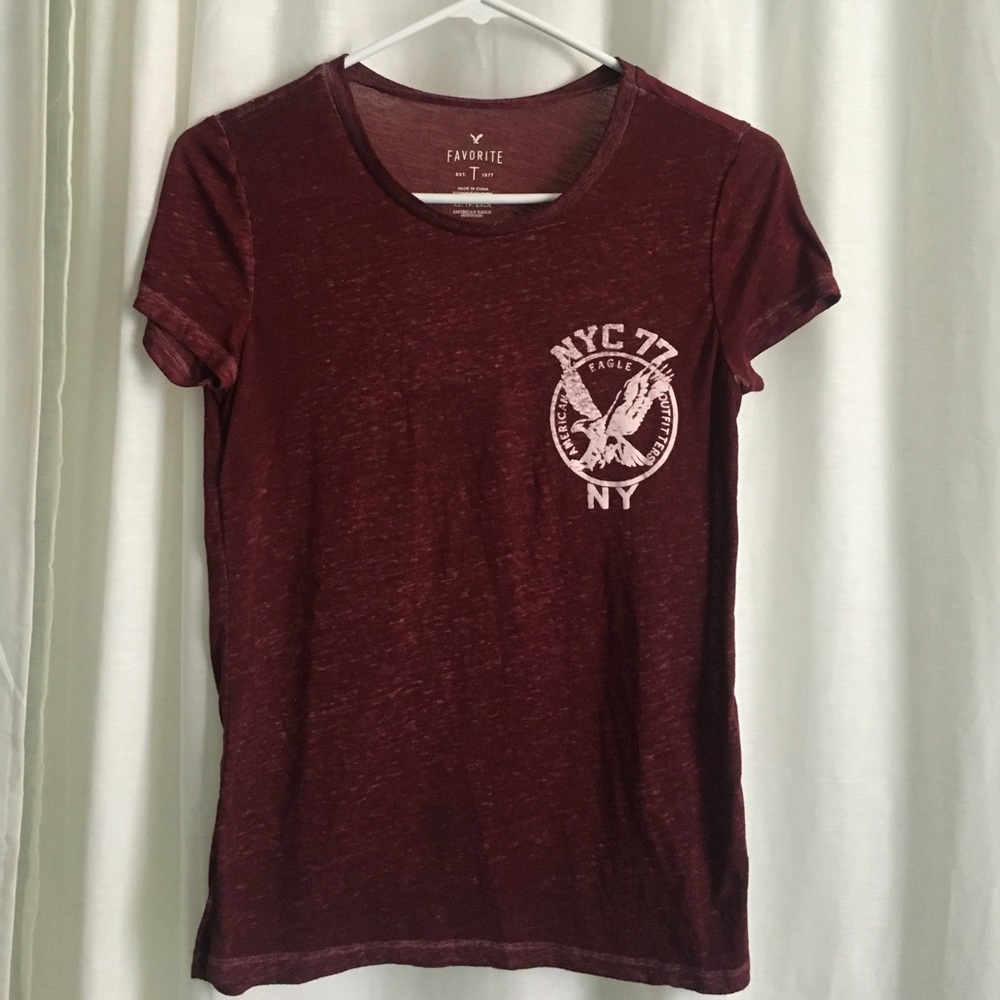 American Eagle Maroon T shirt