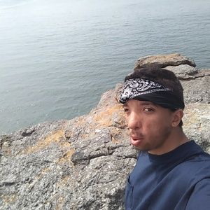 Meet your Posher, Leon