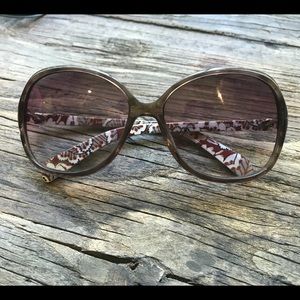 Vera Bradley sunglasses