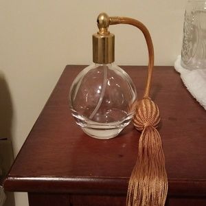 Perfume bottle