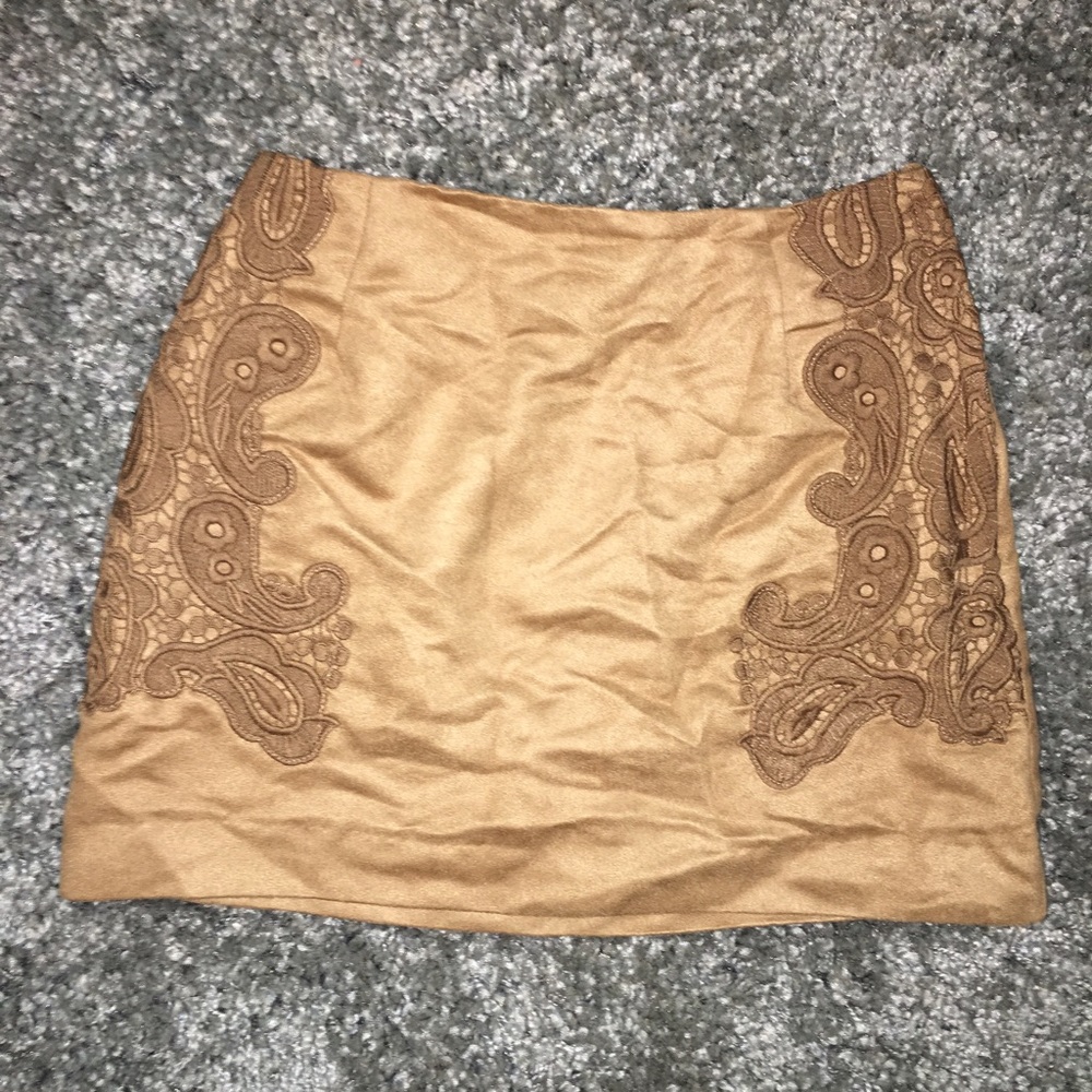 H&M sued mini pencil skirt