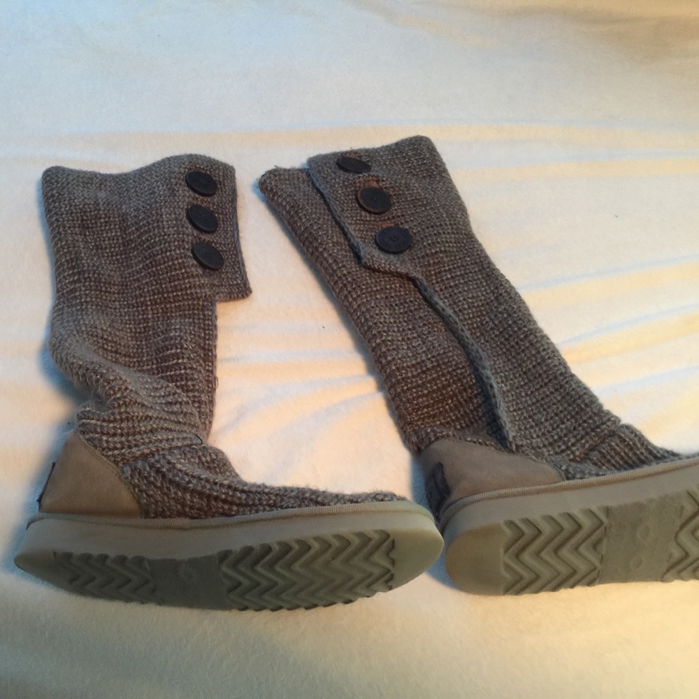 Ugg cardi grey sweater boots