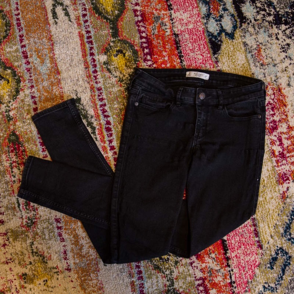 ABERCROMBIE & FITCH Black Skinny Jeans