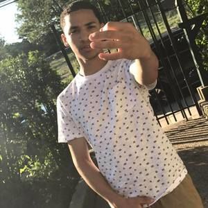 Meet your Posher, Aaron