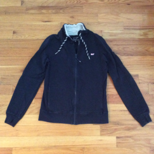 Vineyard Vines - Navy Sweater!